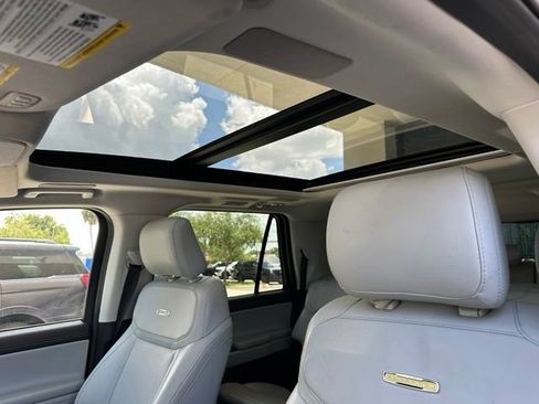Used 2025 Ford Expedition Max Platinum w/ Driver's Package AWD/4WD image 3