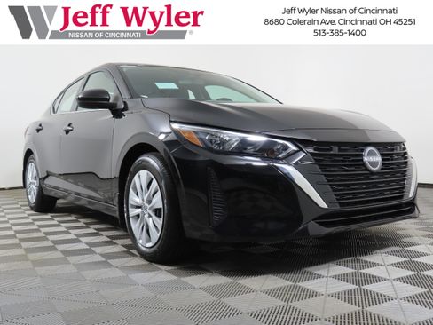 Certified 2025 Nissan Sentra S image 1