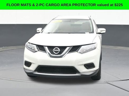 Used 2016 Nissan Rogue SV FWD image 2