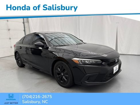 Used 2024 Honda Civic EX image 1