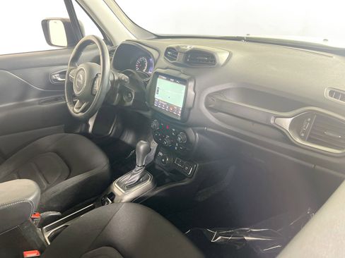 Used 2022 Jeep Renegade Latitude w/ Convenience Group image 28