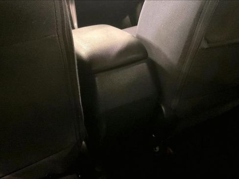 Used 2017 Subaru Forester 2.5i Premium w/ All-Weather Package image 34