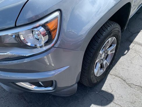 Used 2020 Chevrolet Colorado Z71 AWD/4WD image 2