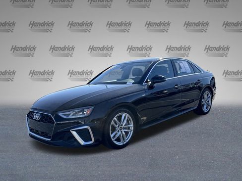 Used 2022 Audi A4 2.0T Premium w/ Convenience Package image 4