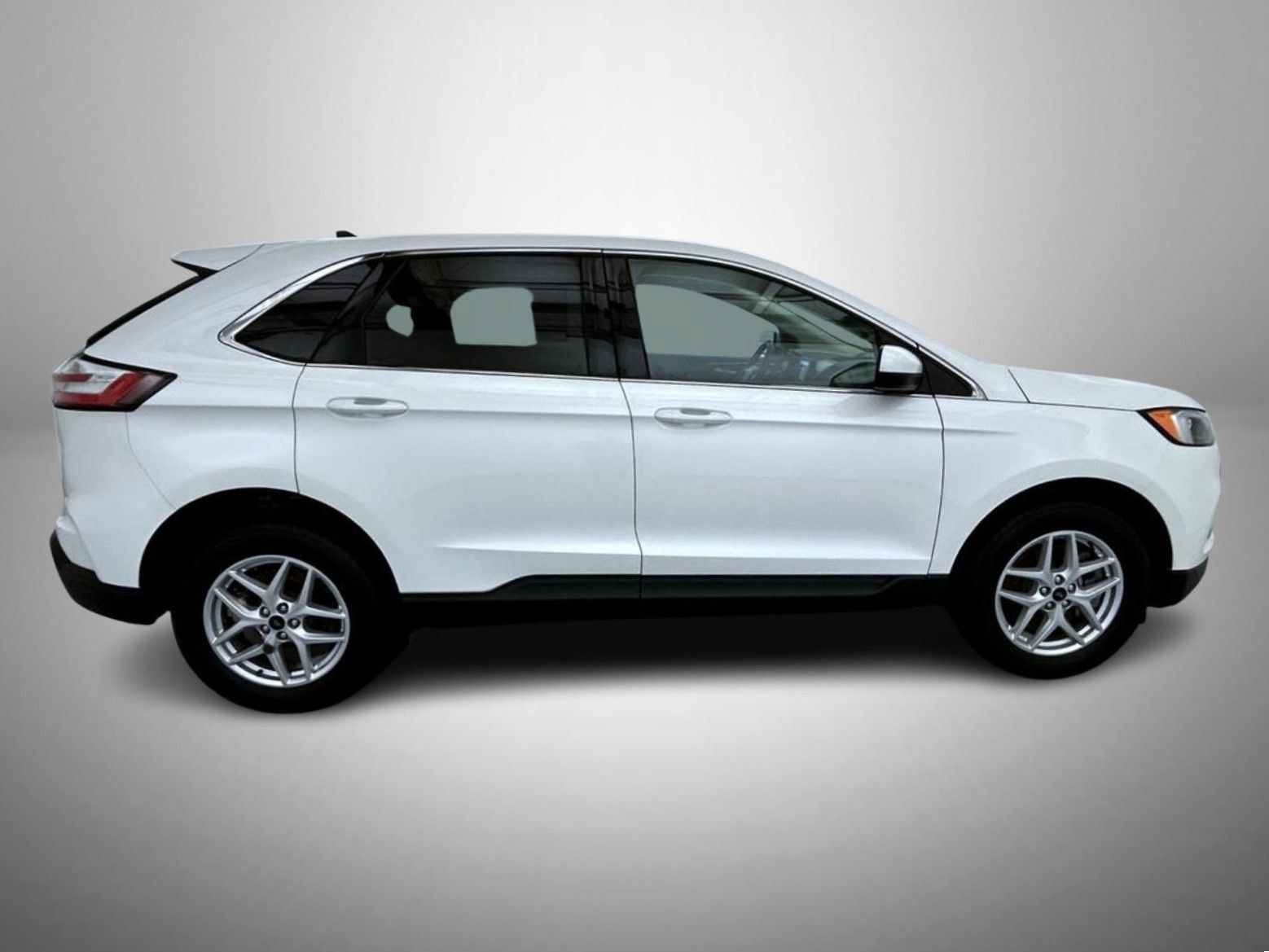 Used 2024 Ford Edge SEL w/ Convenience Package AWD/4WD image 4