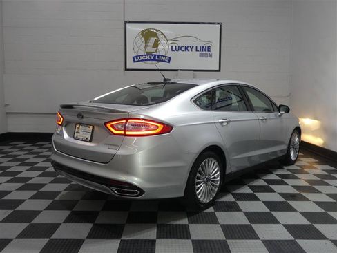 Used 2016 Ford Fusion Titanium AWD/4WD image 10