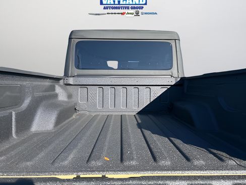 New 2026 Jeep Gladiator Sport AWD/4WD image 30