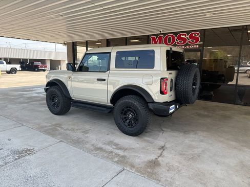 New 2026 Ford Bronco Badlands AWD/4WD image 6
