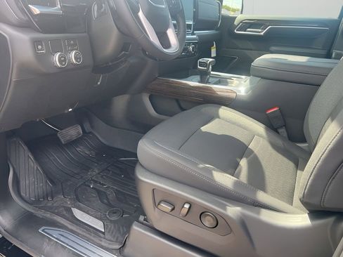 New 2026 GMC Sierra 1500 Elevation image 28