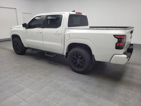 Used 2023 Nissan Frontier SV w/ Midnight Edition Package RWD image 3