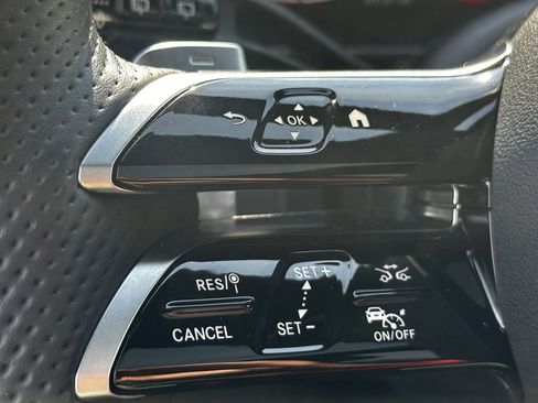 Certified 2025 Mercedes-Benz GLC 300 4MATIC image 28