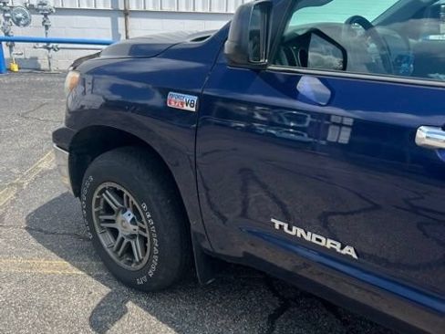Used 2013 Toyota Tundra 4x4 Double Cab w/ Tow Pkg image 8