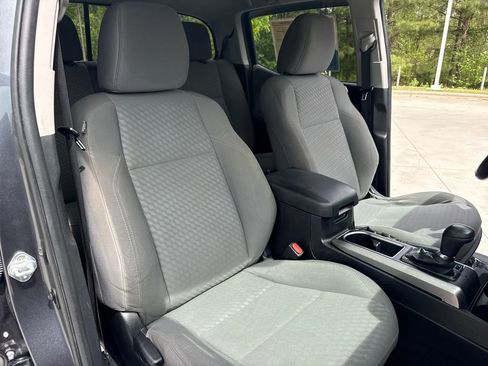 Used 2021 Toyota Tacoma SR5 RWD image 34