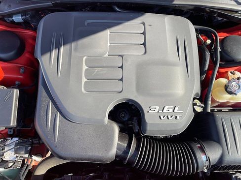 Used 2016 Dodge Challenger SXT Plus image 37