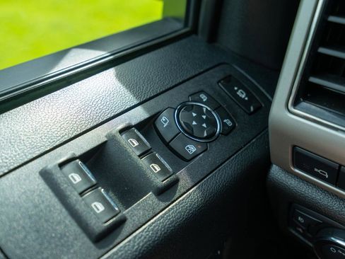 Used 2019 Ford F250 Lariat AWD/4WD image 28