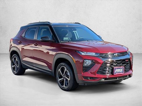 Used 2023 Chevrolet TrailBlazer RS w/ Convenience Package image 3