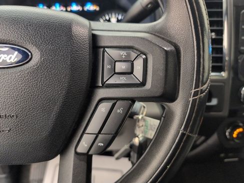 Used 2015 Ford F150 XLT image 37