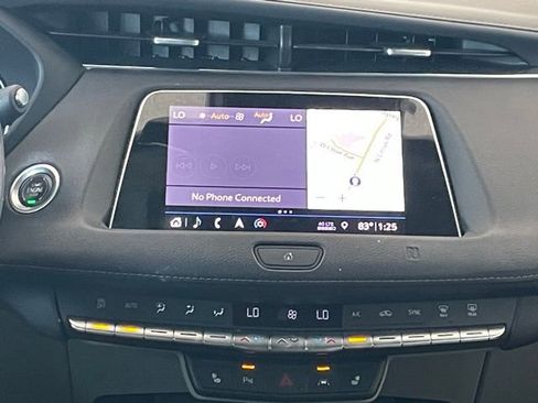 Used 2019 Cadillac XT4 Premium Luxury w/ Cold Weather Package FWD image 13