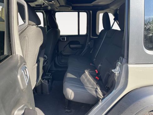 Used 2020 Jeep Wrangler Unlimited Sport AWD/4WD image 16