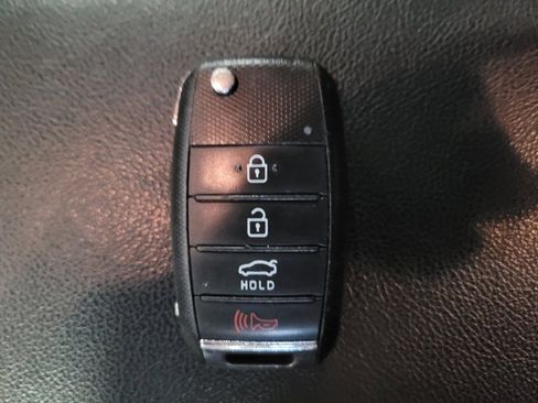 Used 2019 Kia Optima LX FWD image 32
