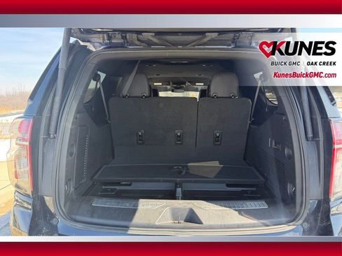 Used 2023 Chevrolet Suburban Premier AWD/4WD image 8