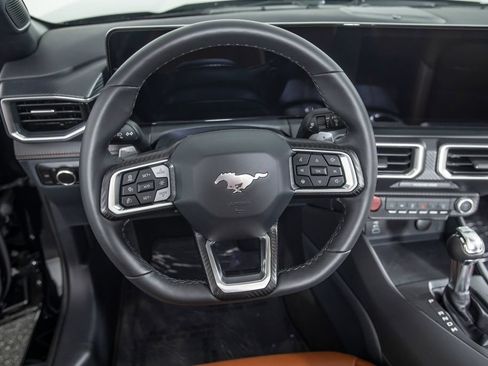 Used 2025 Ford Mustang GT Premium RWD image 27