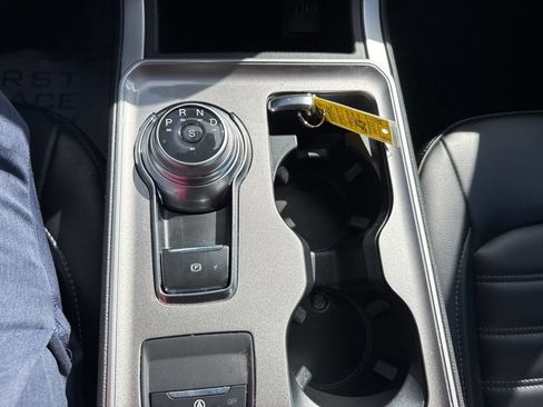 Used 2024 Ford Edge SEL AWD/4WD image 17