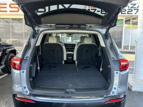 Used 2021 Buick Enclave Essence FWD image 13
