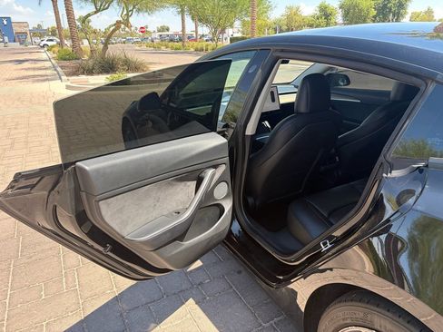 Used 2021 Tesla Model 3 Standard Range Plus RWD image 10
