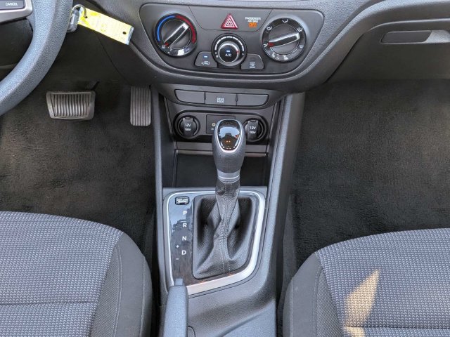 Used 2021 Hyundai Accent SE FWD image 17