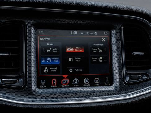 Used 2015 Dodge Challenger SXT Plus RWD image 31