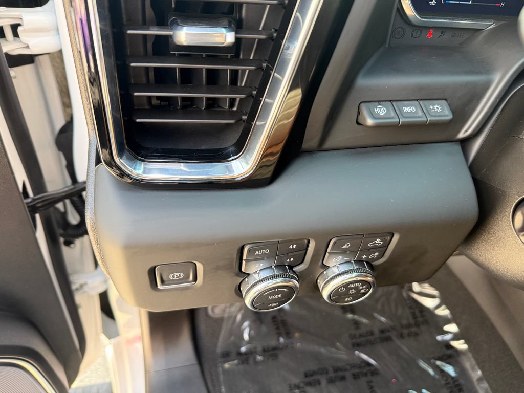 Used 2024 GMC Sierra 1500 Denali Ultimate AWD/4WD image 26