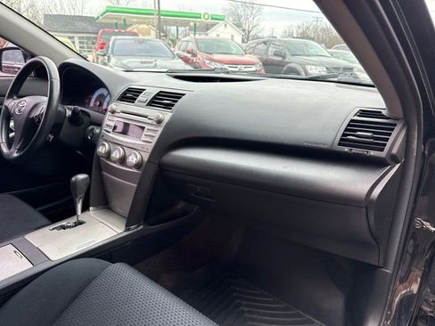 Used 2011 Toyota Camry SE w/ SE Extra-Value Pkg #1 image 15