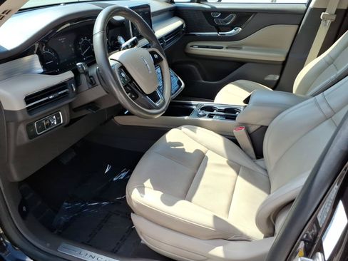 Certified 2022 Lincoln Corsair AWD w/ Premium Package image 12