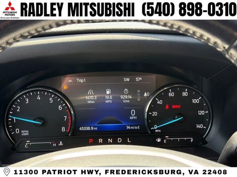 Used 2022 Ford Explorer XLT w/ Equipment Group 202A image 5