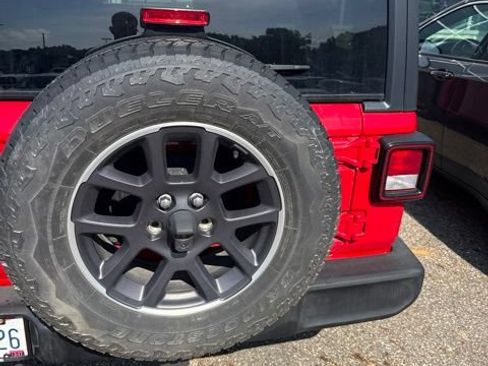 Used 2021 Jeep Wrangler Unlimited Sport AWD/4WD image 11