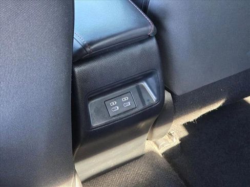 Used 2024 Toyota Corolla SE image 16