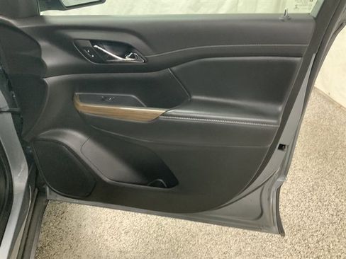 Used 2022 GMC Acadia SLE w/ Driver Convenience Package AWD/4WD image 22