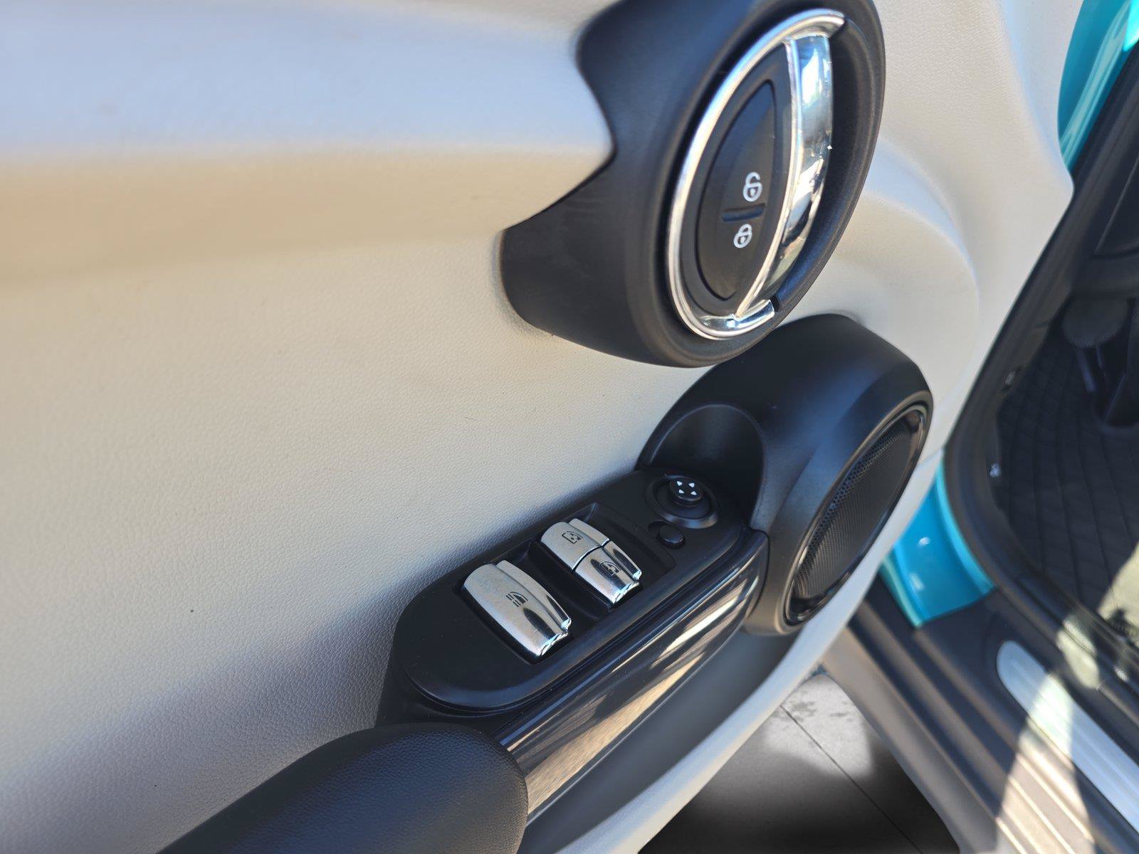 Used 2017 MINI Cooper Convertible FWD image 23