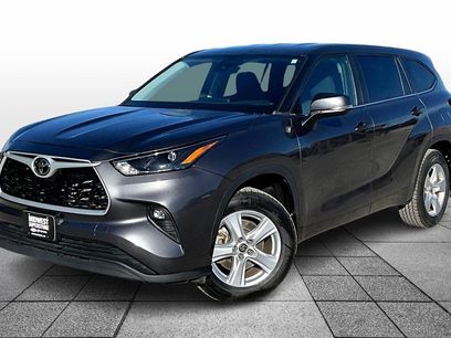 Used 2024 Toyota Highlander LE