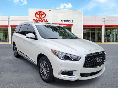 Used 2019 INFINITI QX60 Luxe w/ Essential Package image 2