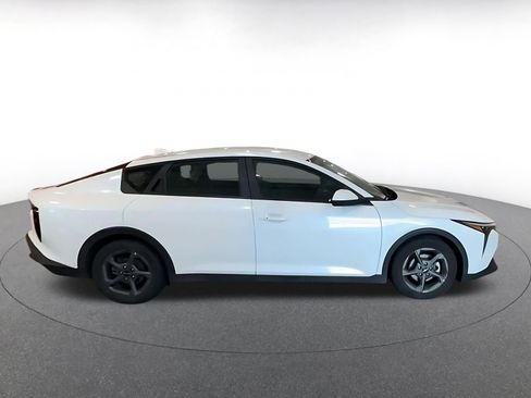 Used 2025 Kia K4 FWD image 14