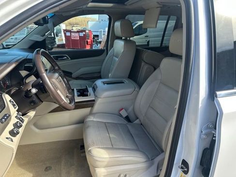 Used 2018 GMC Yukon XL Denali w/ Open Road Package image 30