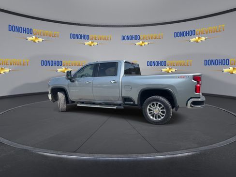 Used 2024 Chevrolet Silverado 2500 LTZ w/ LTZ Premium Package AWD/4WD image 9