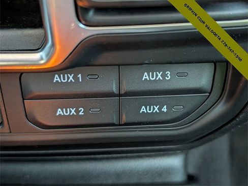 Used 2021 Jeep Wrangler Sport image 19