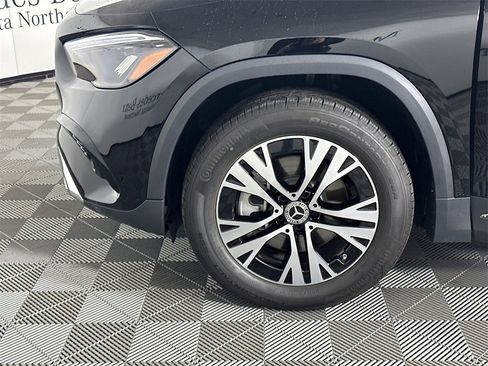Certified 2025 Mercedes-Benz GLA 250 image 11