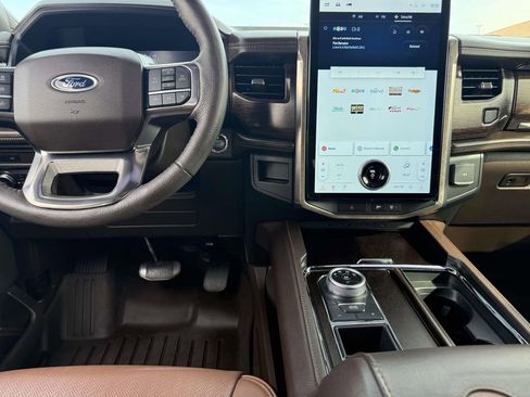 Used 2022 Ford Expedition King Ranch image 28