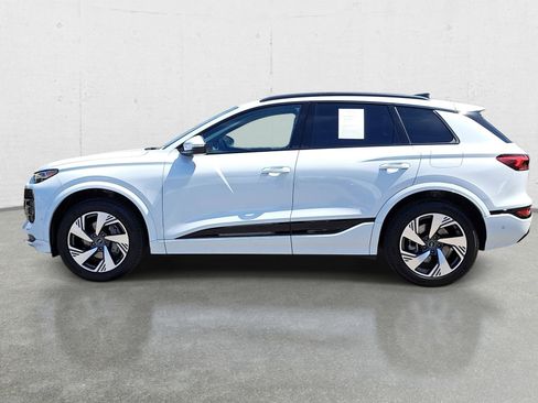 Certified 2025 Audi Q6 e-tron Premium Plus w/ Premium Plus AWD/4WD image 8