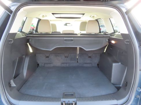 Used 2019 Ford Escape SEL image 36