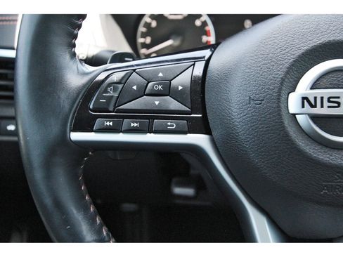 Used 2020 Nissan Altima 2.5 SR w/ Premium Package FWD image 18